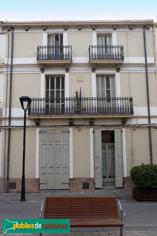 Llinars del Vallès - Carrer Major, 36-38 (Foto: Albert Esteves, 2023) Llinars del Vallès - Carrer Major, 36-38