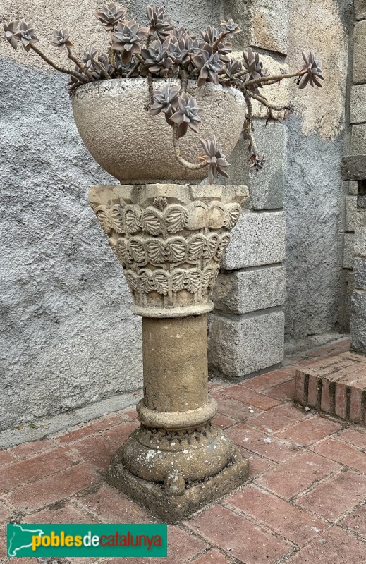 Llinars del Vallès - Església de Sant Sadurní de Collsabadell. Cementiri (Foto: Albert Esteves, 2023) Llinars del Vallès - Església de Sant Sadurní de Collsabadell. Cementiri