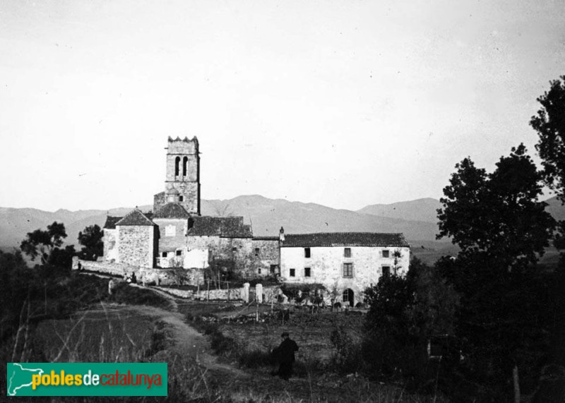 Llinars del Vallès - Església de Sant Sadurní de Collsabadell (Foto: <i>Antoni Gallardo -Arxiu Fotogràfic Centre Excursionista de Catalunya-</i>, 1918) Llinars del Vallès - Església de Sant Sadurní de Collsabadell