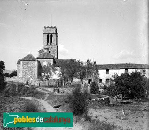 Llinars del Vallès - Església de Sant Sadurní de Collsabadell (Foto: <i>Manuel Genovart -Arxiu Fotogràfic Centre Excursionista de Catalunya-</i>, 1925) Llinars del Vallès - Església de Sant Sadurní de Collsabadell