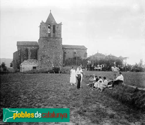 Llinars del Vallès - Sant Joan de Sanata (Foto: <i>Albert Oliveras -Arxiu Fotogràfic Centre Excursionista de Catalunya</i>, 1925) Llinars del Vallès - Sant Joan de Sanata