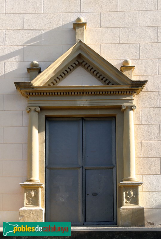 Santa Eulàlia de Ronçana - Església de Santa Eulàlia. Portada (Foto: Albert Esteves, 2023) Santa Eulàlia de Ronçana - Església de Santa Eulàlia. Portada