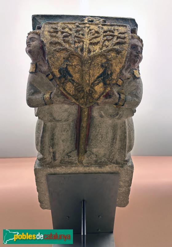 Museu del Monestir de Sant Cugat. Enteixinat de l'Arxiu del Monestir (Foto: Albert Esteves, 2023) Museu del Monestir de Sant Cugat. Enteixinat de l'Arxiu del Monestir