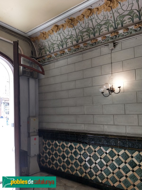 Barcelona - Roger de Llúria, 74 (Foto: Anna Corcoll, 2020) Barcelona - Roger de Llúria, 74