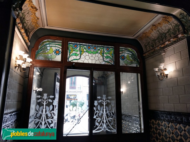 Barcelona - Roger de Llúria, 74 (Foto: Anna Corcoll, 2020) Barcelona - Roger de Llúria, 74