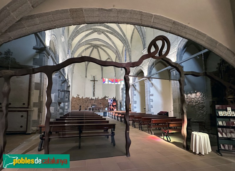 Església de Sant Pere de Vilamajor - Porta de l'atri (Josep Plandiura) (Foto: Albert Esteves, 2023) Església de Sant Pere de Vilamajor - Porta de l'atri (Josep Plandiura)