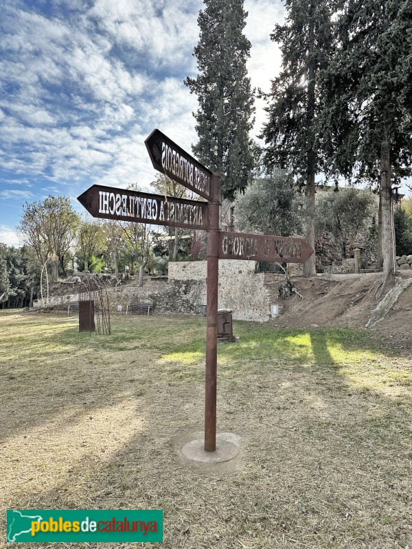 Homenatge a les Creadores del Món (Marisa Jorba -Maïs, 2009) (Foto: Albert Esteves, 2023) Homenatge a les Creadores del Món (Marisa Jorba -Maïs, 2009)