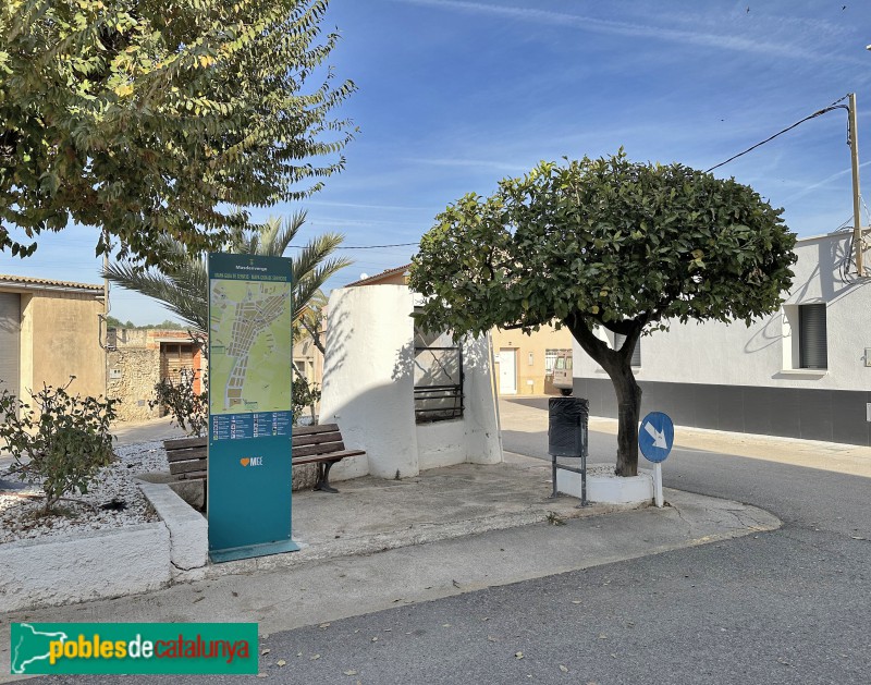 Masdenverge - Pou del poble (Foto: Albert Esteves, 2023) Masdenverge - Pou del poble