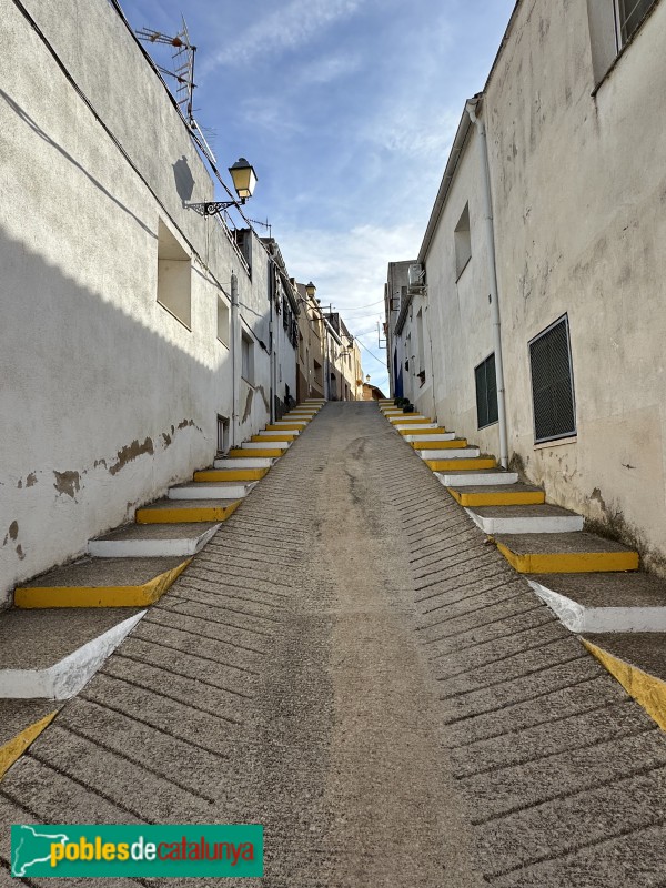 Un carrer de Masdenverge (Foto: Albert Esteves, 2023) Un carrer de Masdenverge
