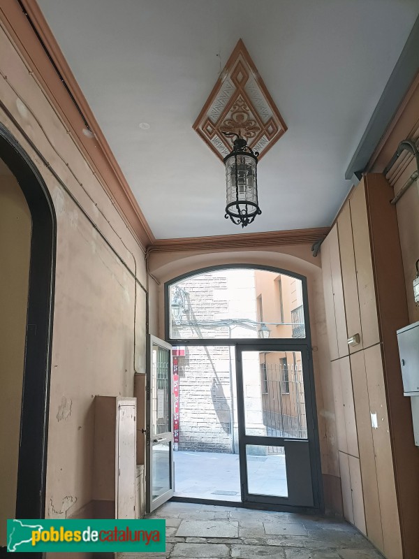 Barcelona - Pi, 12 (Foto: Anna Corcoll, 2022) Barcelona - Pi, 12