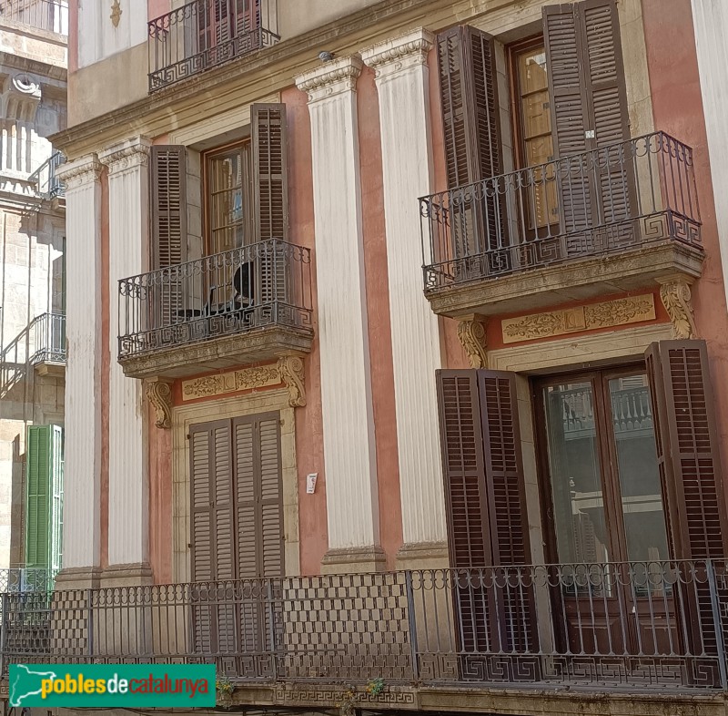 Barcelona - Pi, 13 / Portaferrissa, 34 (Foto: Anna Corcoll, 2023) Barcelona - Pi, 13 / Portaferrissa, 34