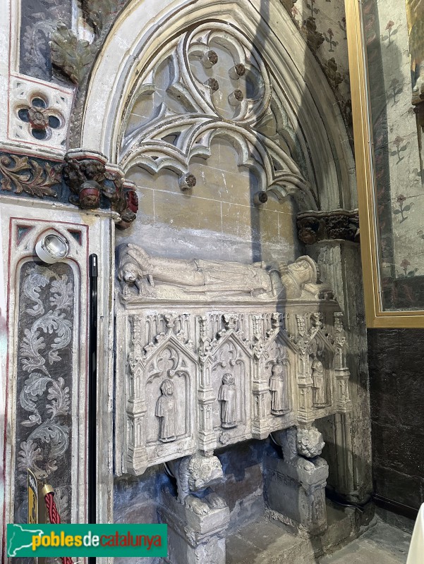 Vilafranca del Penedès - Església de Sant Francesc. Sepulcre de la família Boixadors (segle XIV) (Foto: Albert Esteves, 2024) Vilafranca del Penedès - Església de Sant Francesc. Sepulcre de la família Boixadors (segle XIV)