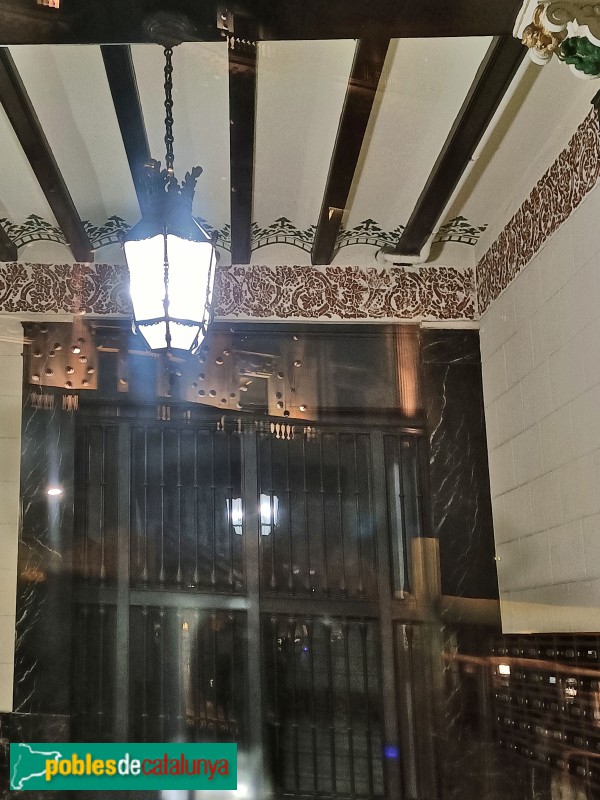 Barcelona - Edifici La Equitativa (Foto: Anna Corcoll, 2023) Barcelona - Edifici La Equitativa