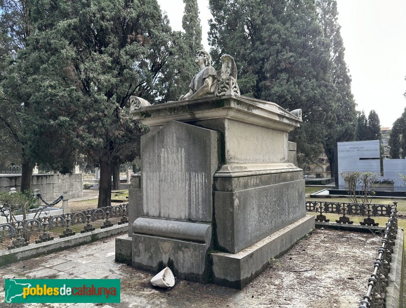 Vilafranca del Penedès - Cementiri. Panteó Josep Balaguer i Martí