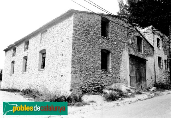 La Sénia - Molí de Dalt o de Virgili (Foto: <i>M. del Mar Villalbí -calaix.gencat.cat-</i>, 1989) La Sénia - Molí de Dalt o de Virgili