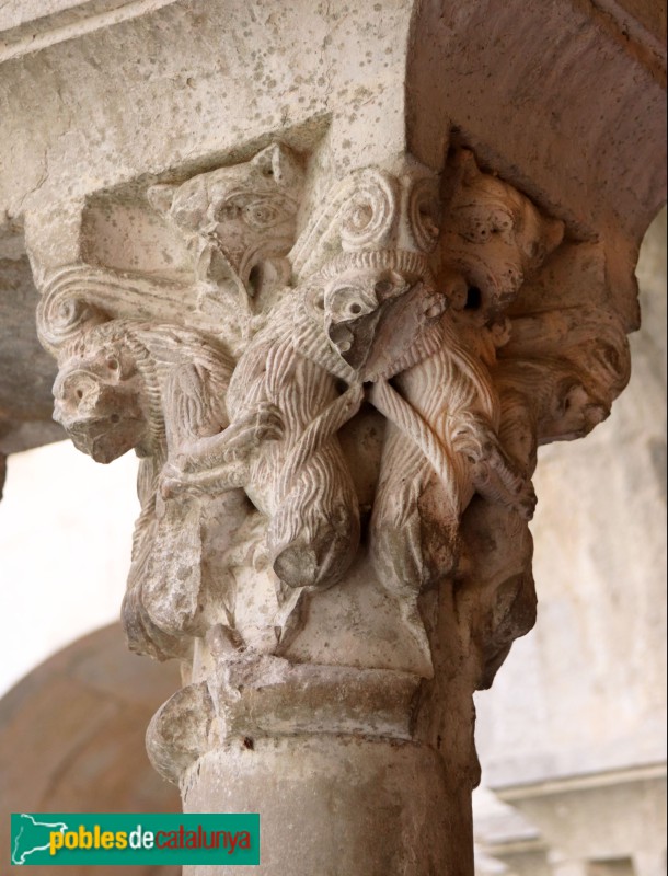 Girona - Sant Pere de Galligants. Claustre (Foto: Albert Esteves, 2024) Girona - Sant Pere de Galligants. Claustre