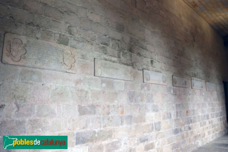 Girona - Sant Pere de Galligants. Claustre (Foto: Albert Esteves, 2024) Girona - Sant Pere de Galligants. Claustre