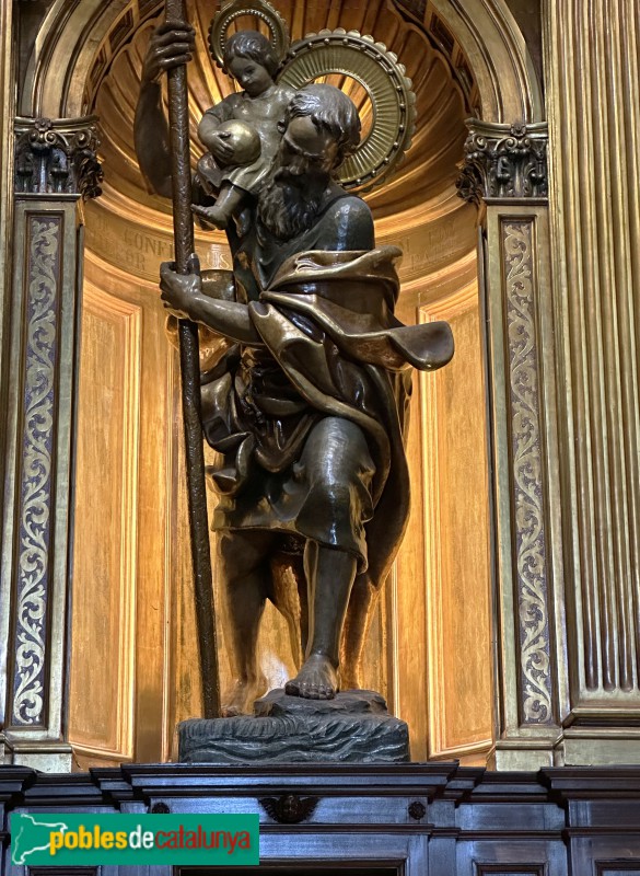 Premià de Mar - Església de Sant Cristòfol. Imatge del presbiteri (Foto: Albert Esteves, 2024) Premià de Mar - Església de Sant Cristòfol. Imatge del presbiteri