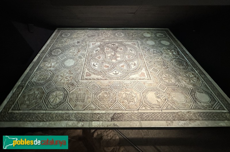 Premià de Mar - Museu Romà. Mosaic de la Gran Via (segles IV-V) (Foto: Albert Esteves, 2024) Premià de Mar - Museu Romà. Mosaic de la Gran Via (segles IV-V)