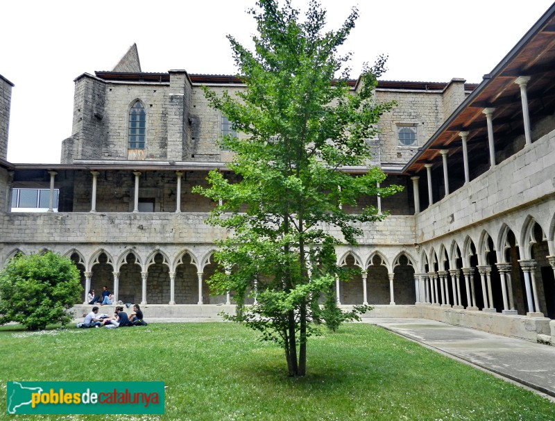 Girona - Convent de Sant Domènec. Claustre (Foto: <i>Tanya Dedyukhina</i>, 2011) Girona - Convent de Sant Domènec. Claustre
