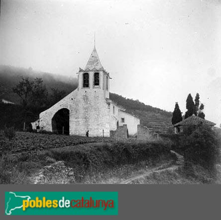 Fogars de Montclús - Església de Sant Esteve de la Costa (Foto: <i>Jaume Oliveras -Arxiu Fotogràfic Centre Excursionista de Catalunya-</i>, 1900-36) Fogars de Montclús - Església de Sant Esteve de la Costa