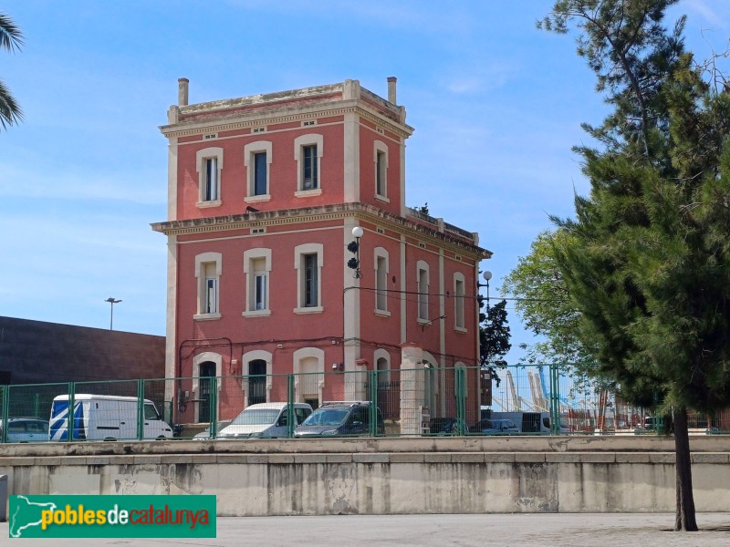 Barcelona - Estació del Morrot (Foto: Sergi Suárez, 2024) Barcelona - Estació del Morrot