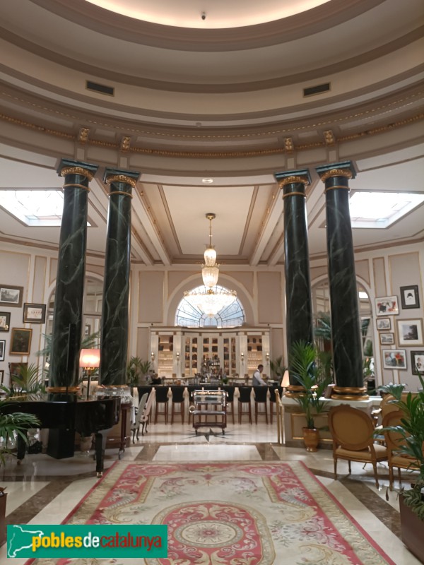 Barcelona - Hotel Ritz. Hall (Foto: Anna Corcoll, 2024) Barcelona - Hotel Ritz. Hall