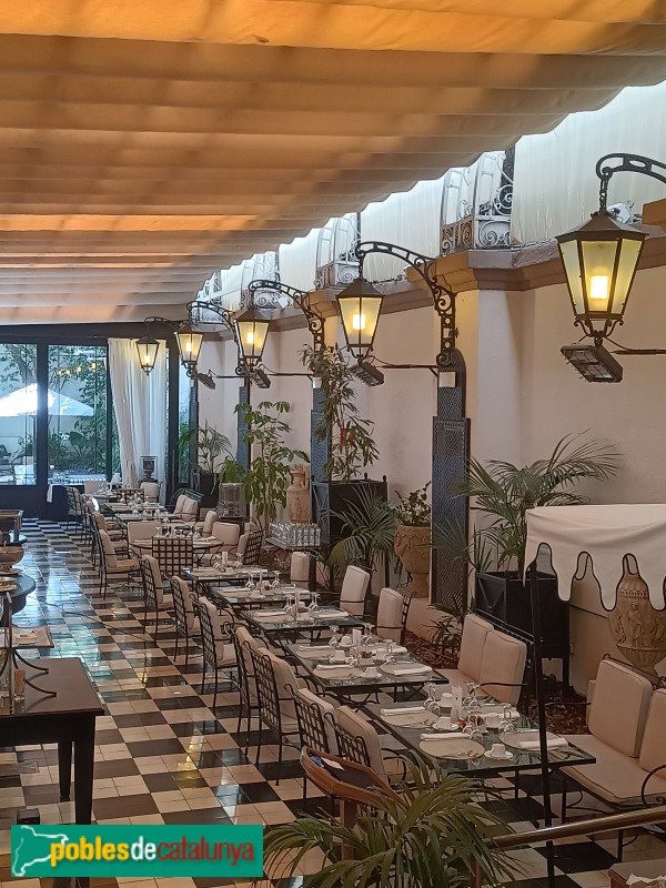 Barcelona - Hotel Ritz. Antic jardí (Foto: Anna Corcoll, 2024) Barcelona - Hotel Ritz. Antic jardí