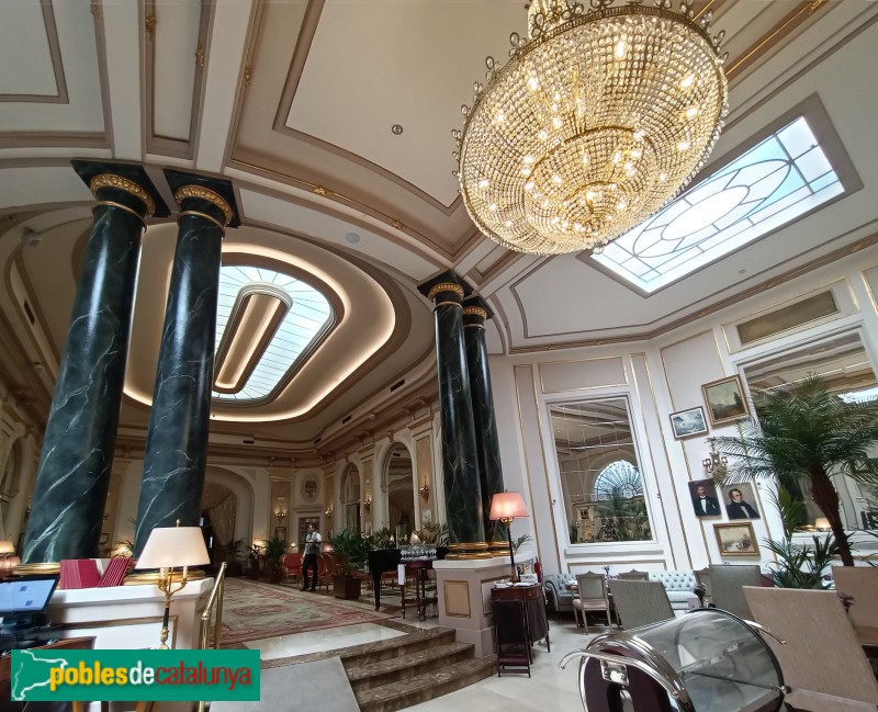 Barcelona - Hotel Ritz. Bar (Foto: Anna Corcoll, 2024) Barcelona - Hotel Ritz. Bar