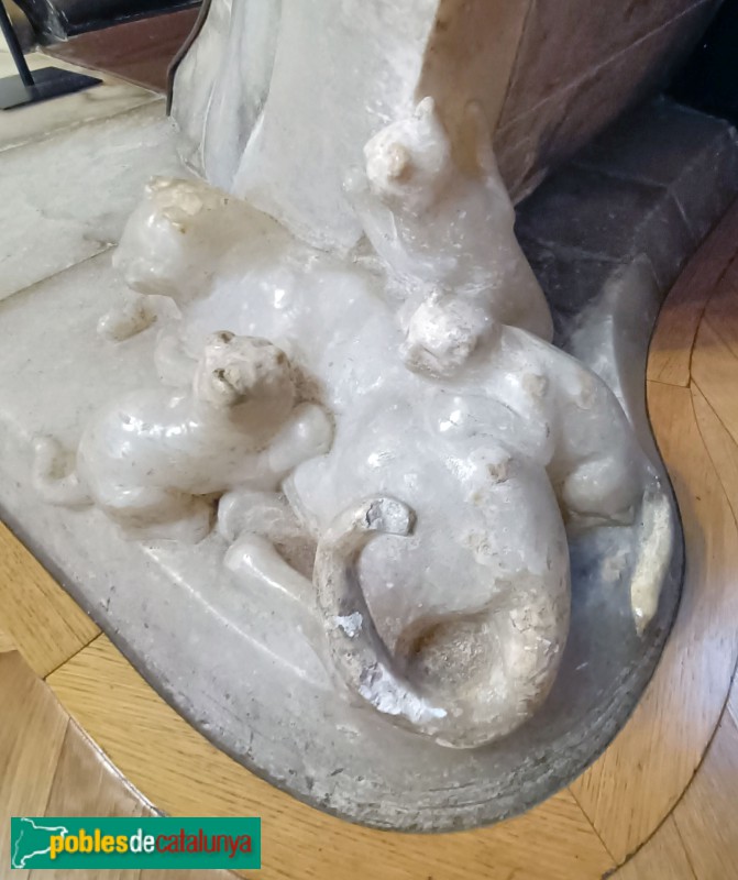 Barcelona - Fonda Espanya. Llar de foc (Foto: Anna Corcoll, 2024) Barcelona - Fonda Espanya. Llar de foc