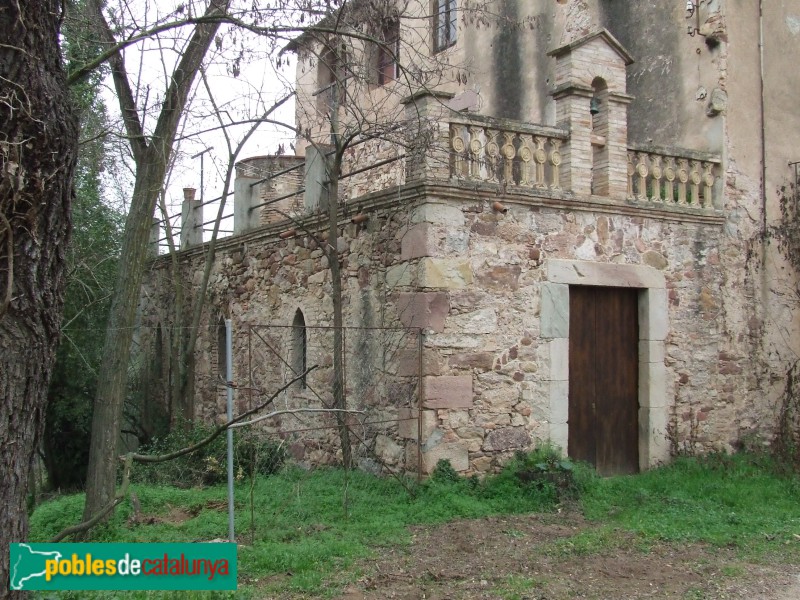 Bigues i Riells del Fai - Can Maspons. Capella (Foto: <i>Gustau Erill</i>, 2011) Bigues i Riells del Fai - Can Maspons. Capella