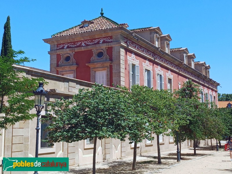 Barcelona - Parc de la Ciutadella - Palau del Governador. Façana lateral (Foto: Sergi Suárez, 2024) Barcelona - Parc de la Ciutadella - Palau del Governador. Façana lateral