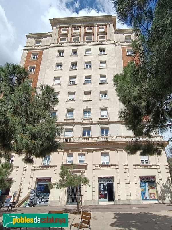 Barcelona - Plaça Alfons el Savi, 2 (Foto: Anna Corcoll, 2024) Barcelona - Plaça Alfons el Savi, 2