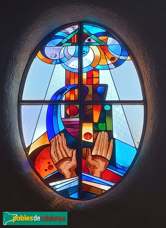 Barcelona - Església de Sant Medir. Vitrall (Foto: Anna Corcoll, 2024) Barcelona - Església de Sant Medir. Vitrall
