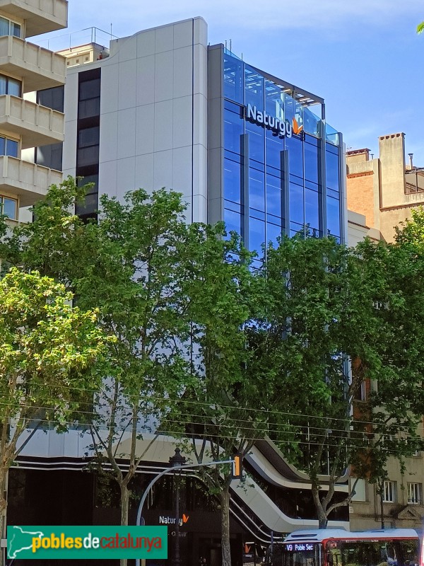Barcelona - Av. Diagonal, 525 (Edifici Naturgy Diagonal) (Foto: Anna Corcoll, 2022) Barcelona - Av. Diagonal, 525 (Edifici Naturgy Diagonal)
