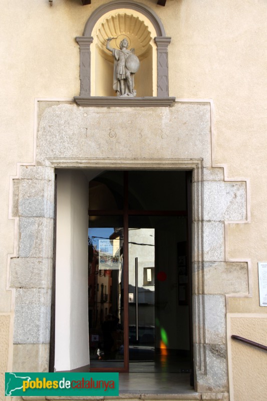 Anglès - Església de Sant Miquel (Foto: Albert Esteves, 2012) Anglès - Església de Sant Miquel