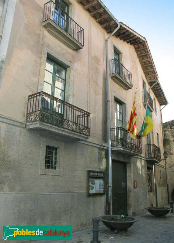 Anglès - Can Cendra (Foto: Albert Esteves, 2012) Anglès - Can Cendra