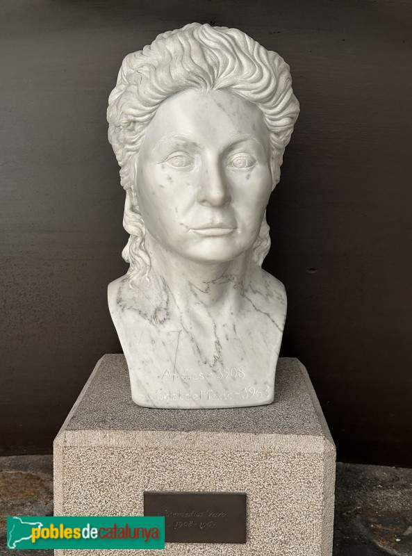 Anglès - Can Cendra. Bust de Remedios Varo (Foto: Albert Esteves, 2024) Anglès - Can Cendra. Bust de Remedios Varo