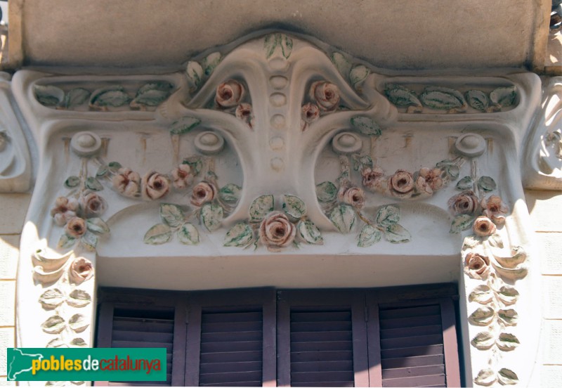 Reus - Carrer LLovera, 19-21 (Casa Tomàs Jordi) (Foto: Albert Esteves, 2024) Reus - Carrer LLovera, 19-21 (Casa Tomàs Jordi)