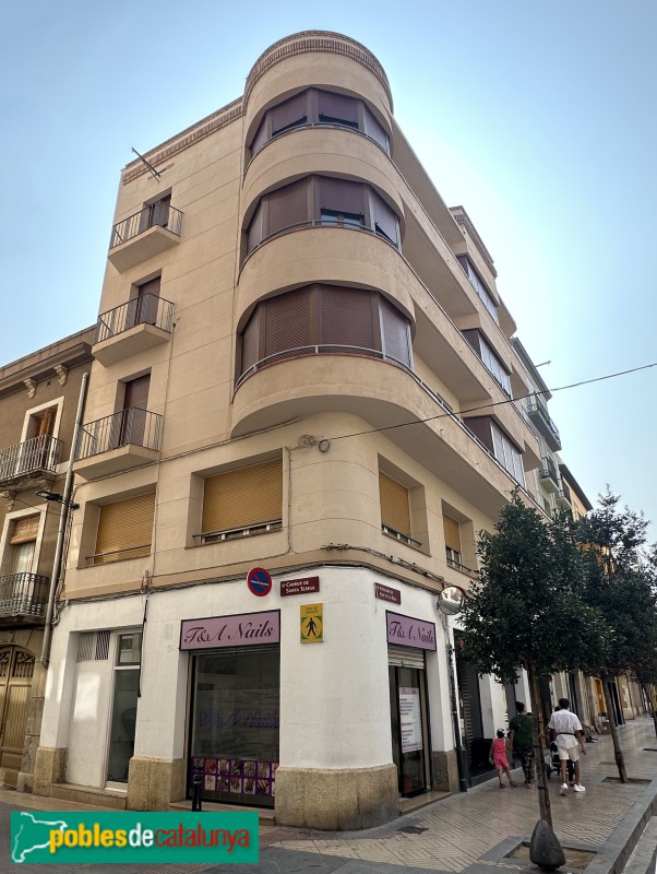 Reus - Carrer Prat de la Riba, 14 (Foto: Albert Esteves, 2024) Reus - Carrer Prat de la Riba, 14