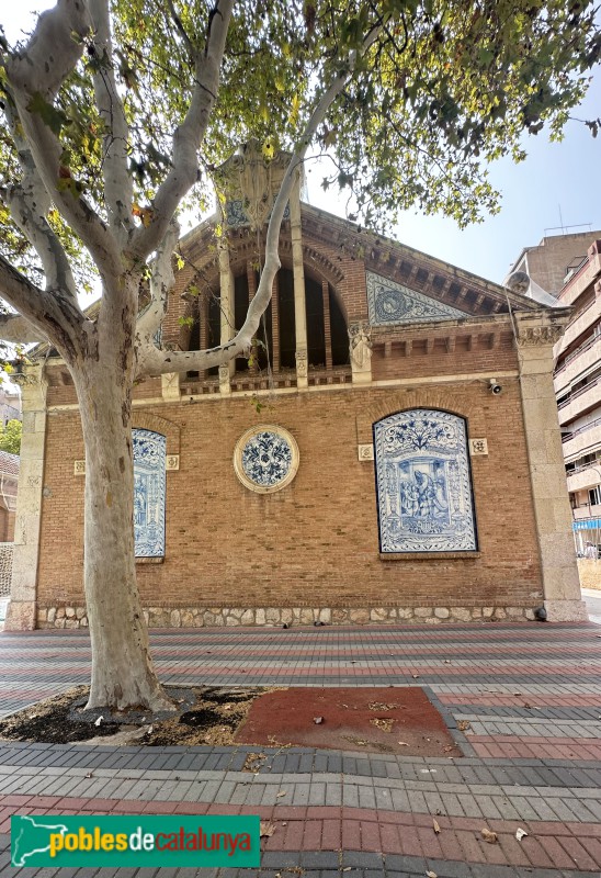 Reus - Escoles Prat de la Riba (Foto: Albert Esteves, 2024) Reus - Escoles Prat de la Riba