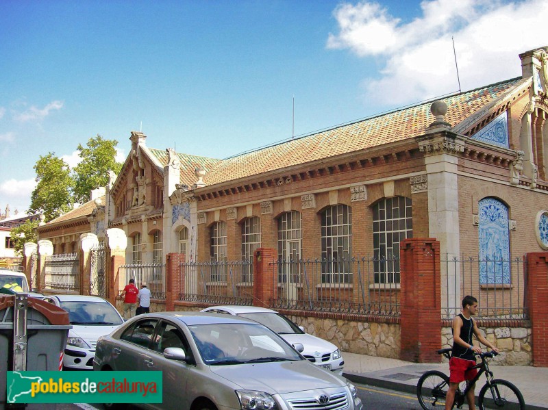 Reus - Escoles Prat de la Riba (Foto: <i>Irina O. KlubkovaIrina CC BY-SA 3.0</i>, 2011) Reus - Escoles Prat de la Riba