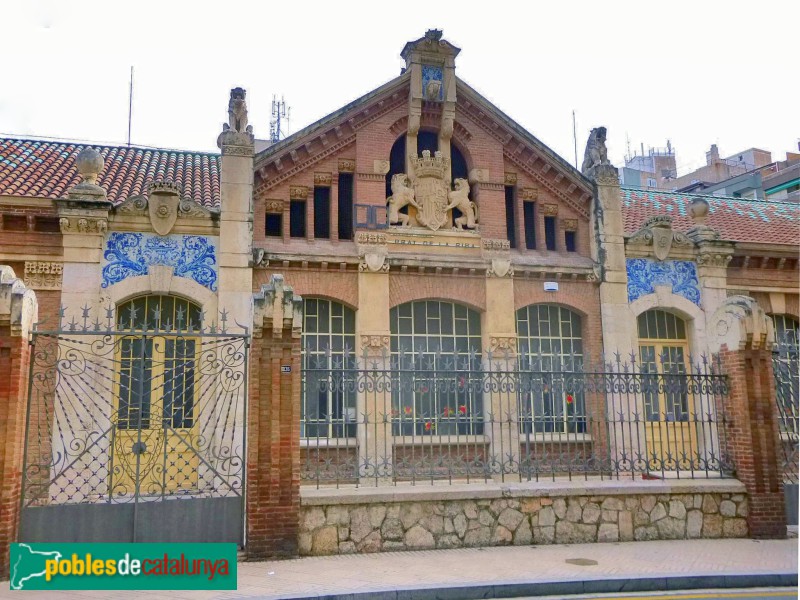 Reus - Escoles Prat de la Riba (Foto: <i>Zarateman</i>, 2016) Reus - Escoles Prat de la Riba