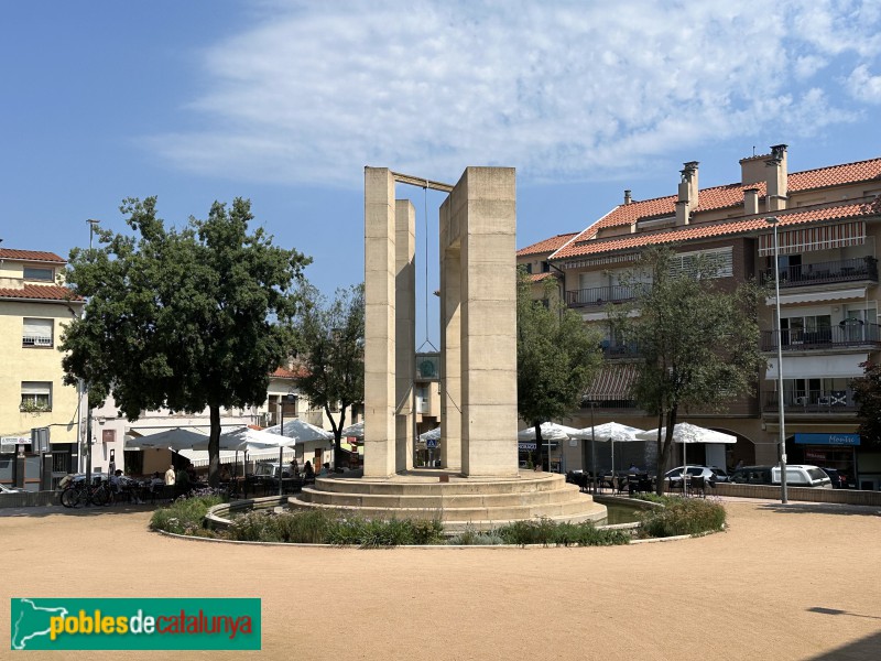 Sant Hilari Sacalm - Monument al general Moragues