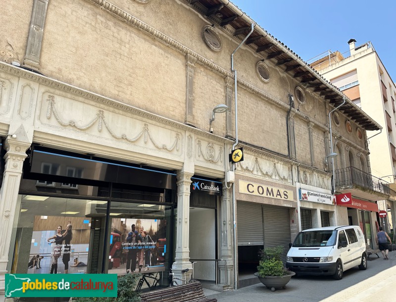 Sant Hilari Sacalm - Antic cinema Tívoli (Foto: Albert Esteves, 2024) Sant Hilari Sacalm - Antic cinema Tívoli