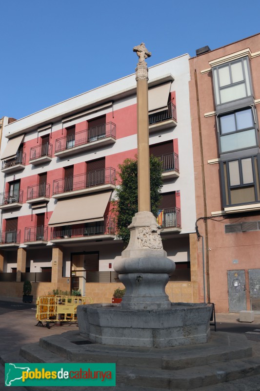 Reus - Creu de la plaça de la Sang (Foto: Albert Esteves, 2024) Reus - Creu de la plaça de la Sang