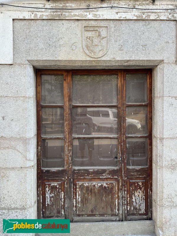 Vilobí d´Onyar - Plaça Vella (Foto: Albert Esteves, 2024) Vilobí d´Onyar - Plaça Vella