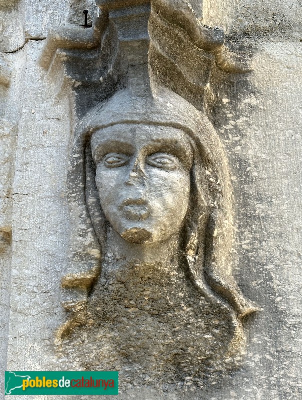 Quart - Església de Sant Sadurní de Palol. Detall porta (Foto: Albert Esteves, 2024) Quart - Església de Sant Sadurní de Palol. Detall porta