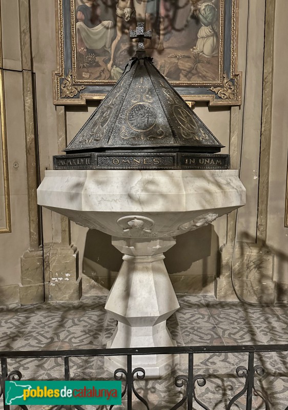 Riudoms - Església de Sant Jaume. Pica baptismal (Foto: Albert Esteves, 2024) Riudoms - Església de Sant Jaume. Pica baptismal