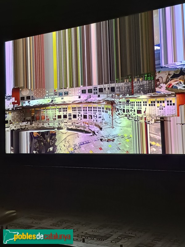 Sant Adrià del Besòs - Les Tres Xemeneies (Manifesta15 (Foto: Anna Corcoll, 2024) Sant Adrià del Besòs - Les Tres Xemeneies (Manifesta15